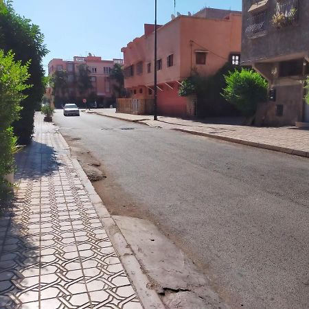 Appartement Relax Marrakech, شقة عائلية بمراكش متوفرة على غرفتين Buitenkant foto